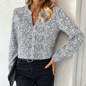 NWT SHEIN Black and White Blouse Medium
